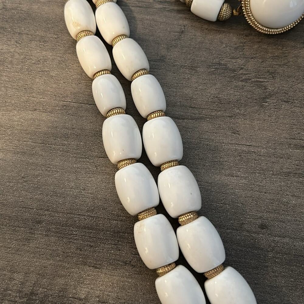 Vintage VTG Crown Trifari Necklace and Bracelet #824 White Gold tone - Picture 5 of 13